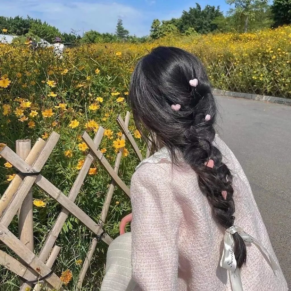 墨雨云间